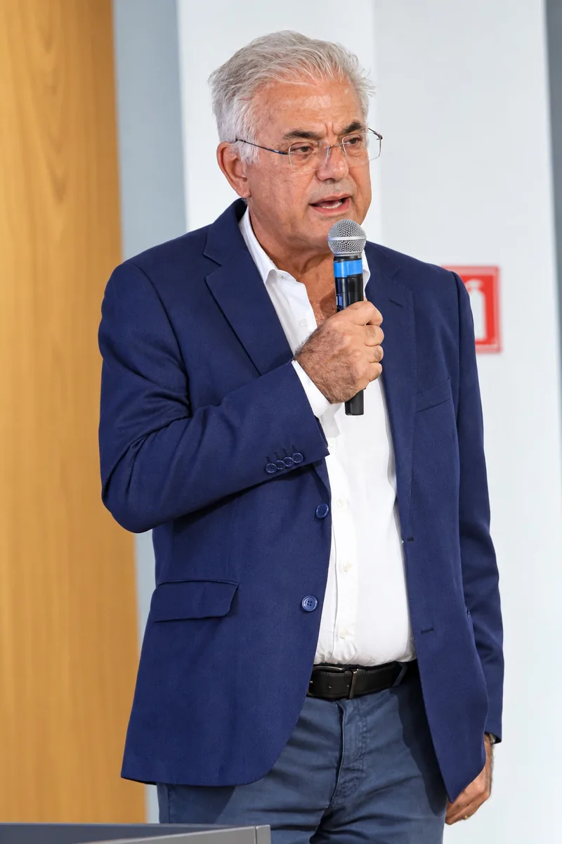 Dr. Amin Milad Waked em palestra