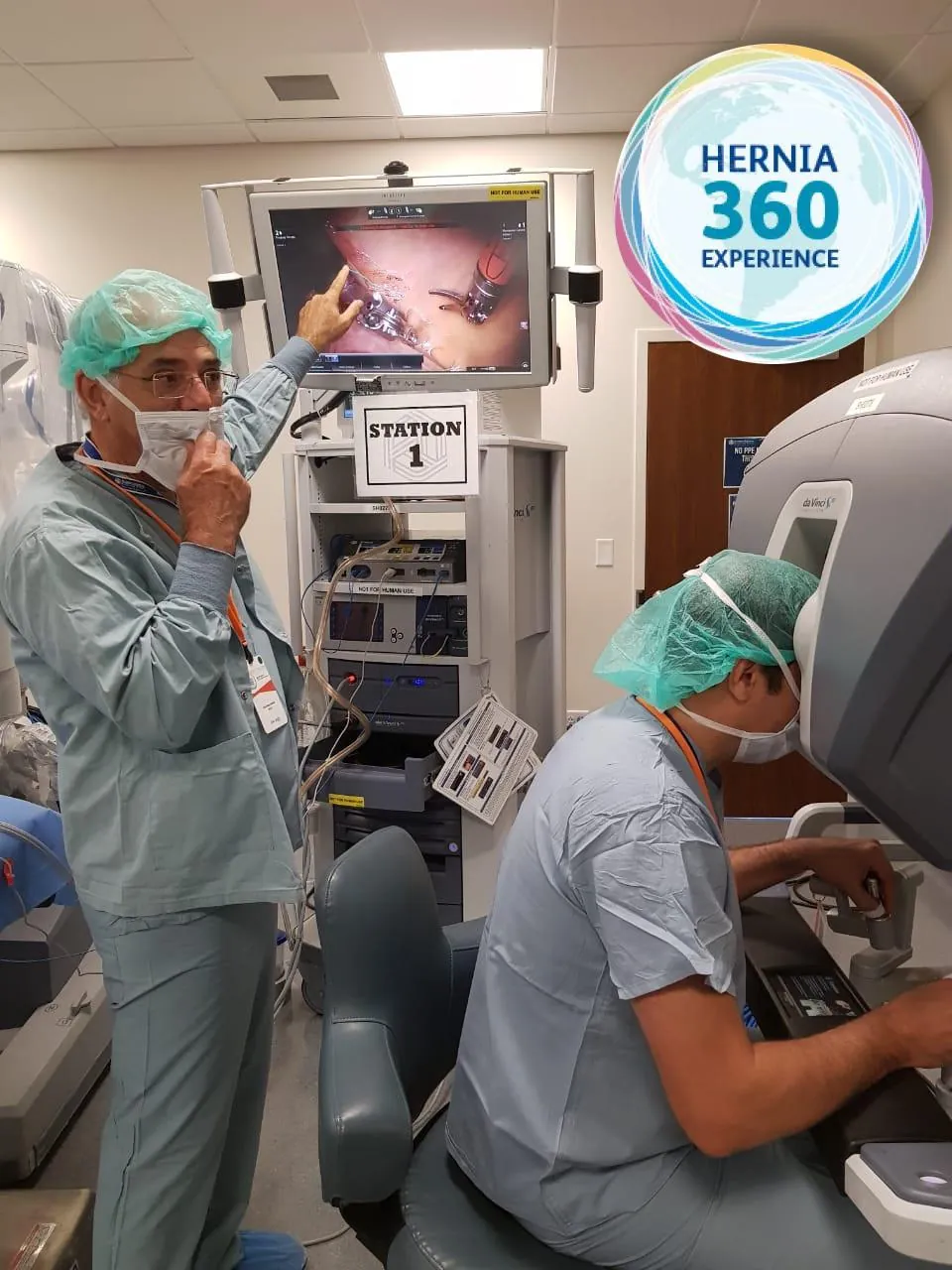Dr. Amin Waked no curso Hérnia 360 Experience, nos Estados Unidos